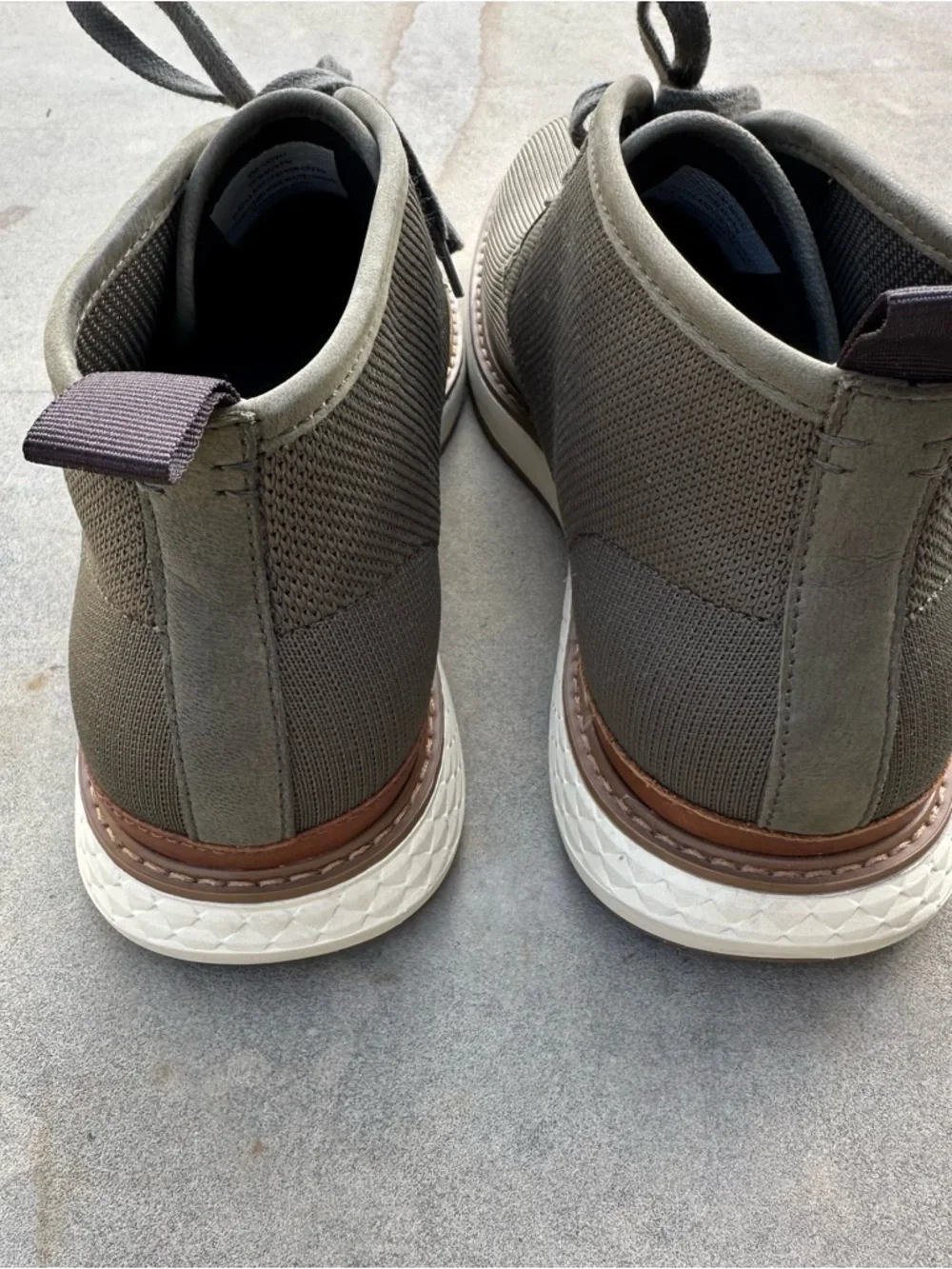 Vince Camuto Saveli Casual Chukka Boots Size 10.5 NEW